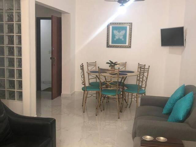 Apartamento para Venda em Guarujá - 2