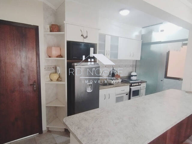 Venda em Jardim Las Palmas - Guarujá