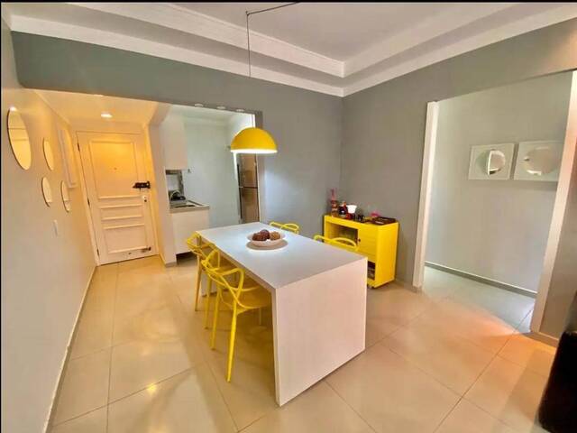 #590 - Apartamento para Venda em Guarujá - SP - 2