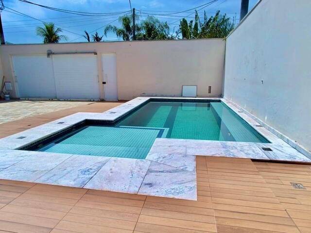 #662 - Casa para Venda em Guarujá - SP - 2